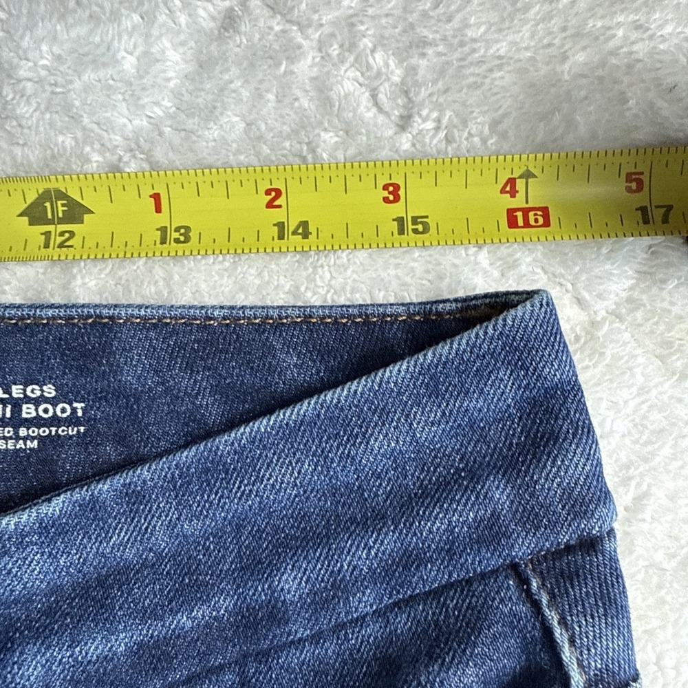 Good American Jeans Womens 16 Blue Medium Wash High Rise Mini Bootcut Crop - Picture 8 of 11
